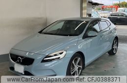 volvo v40 2016 -VOLVO 【静岡 301て4392】--Volvo V40 MD4204T-H2384590---VOLVO 【静岡 301て4392】--Volvo V40 MD4204T-H2384590-