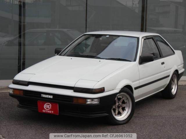 TOYOTA SPRINTER AE86 TRUENO

頭文字D AE86 Toyota Sprinter AE86 Trueno specs, quarter mile, lap times