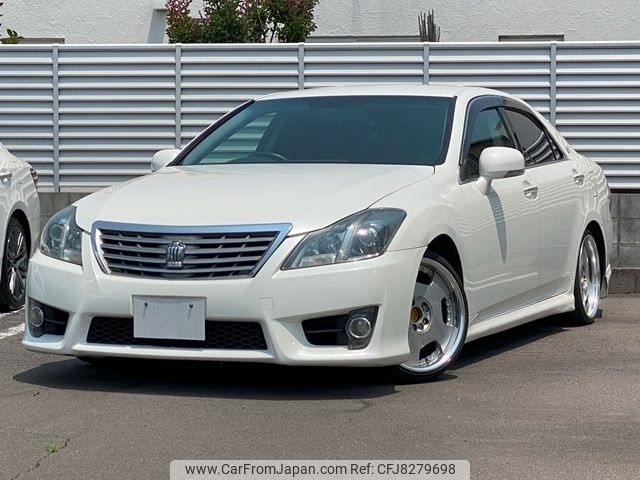 toyota crown 2012 CFJ8279698 image 1