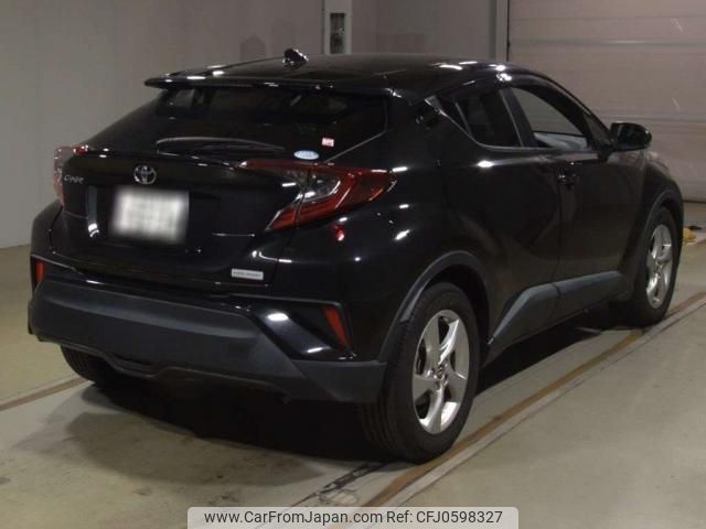 toyota c-hr 2018 quick_quick_DBA-NGX10_NGX10-2000262 image 2