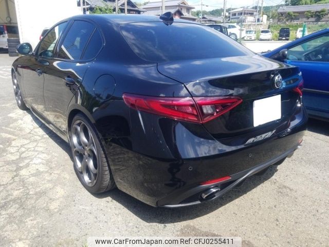 alfa-romeo giulia 2018 -ALFA ROMEO 【名変中 】--Alfa Romeo Giulia 95220-ZAREAENN5J7577514---ALFA ROMEO 【名変中 】--Alfa Romeo Giulia 95220-ZAREAENN5J7577514- image 2