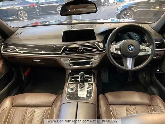 bmw 7-series 2018 quick_quick_DLA-7D20_WBA7D02050B072264 image 2