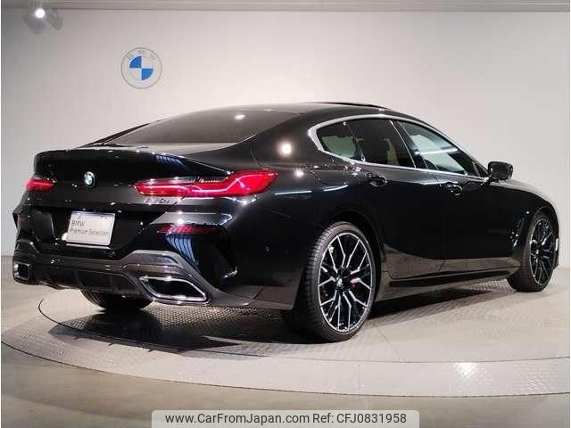 bmw 8-series 2023 quick_quick_3BA-GV30_WBAGV220X0CP71814 image 2