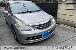 nissan tiida 2004 CFJ1847046