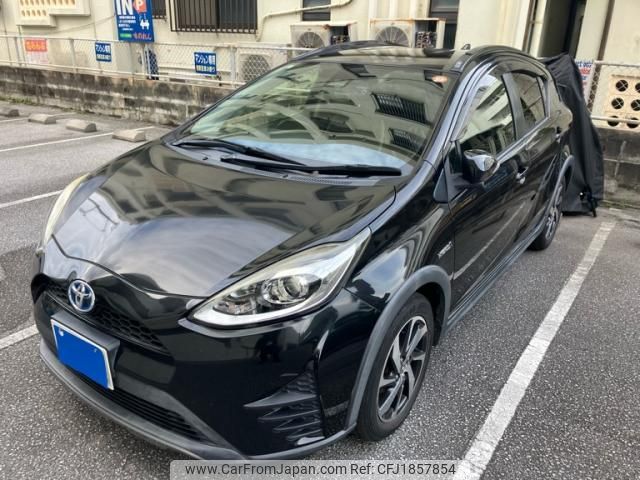 toyota aqua 2017 CFJ1857854 image 1