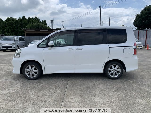 toyota noah 2007 NIKYO_HK58100 image 2