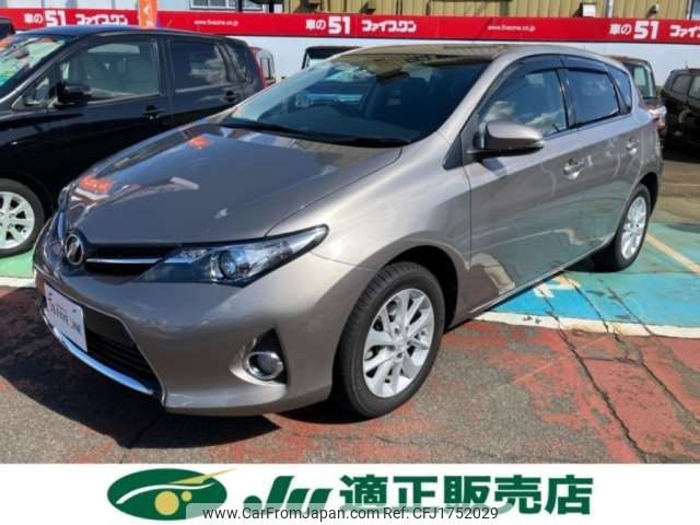 toyota auris 2013 CFJ1752029 image 1