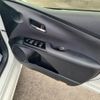 toyota prius 2018 CFJ1730732 image 9