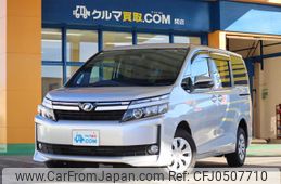 toyota voxy 2014 GOO_JP_700020577030241130001