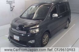 toyota voxy 2011 -TOYOTA--Voxy DBA-ZRR70W--ZRR70W-0411704---TOYOTA--Voxy DBA-ZRR70W--ZRR70W-0411704-