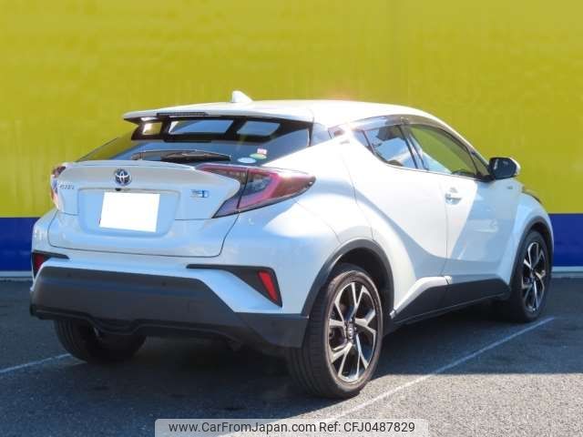 toyota c-hr 2017 -TOYOTA 【練馬 302】--C-HR DAA-ZYX10--ZYX10-2028042---TOYOTA 【練馬 302】--C-HR DAA-ZYX10--ZYX10-2028042- image 2