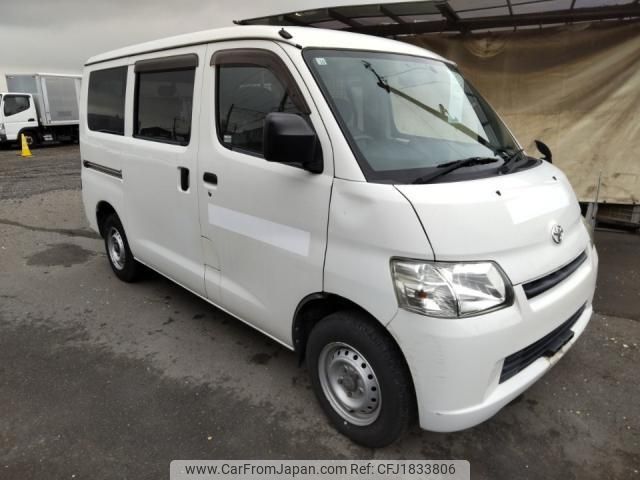 toyota liteace-van 2018 CFJ1833806 image 2