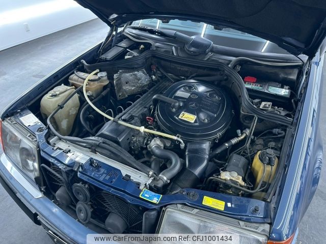 mercedes-benz e-class-station-wagon 1991 -MERCEDES-BENZ--Benz E Class Wagon E-124090--WDB124090-2F174826---MERCEDES-BENZ--Benz E Class Wagon E-124090--WDB124090-2F174826- image 2