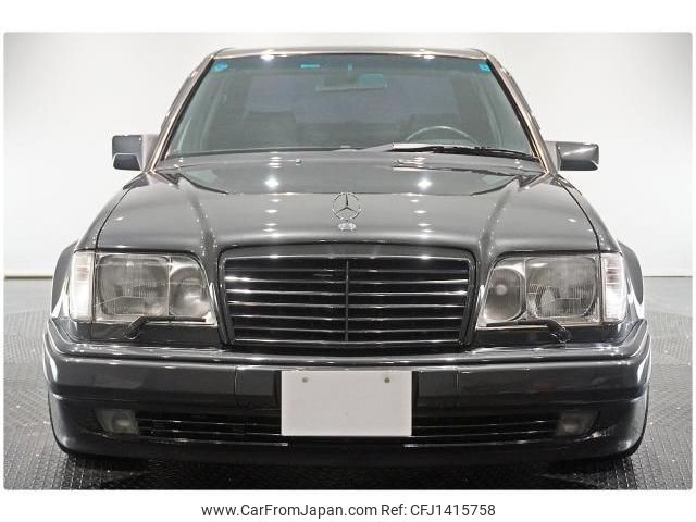 mercedes-benz m-class 1993 quick_quick_-124036-_WDB1240361B964343 image 2