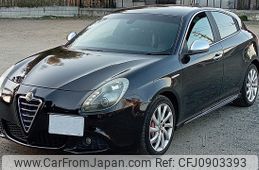 alfa-romeo giulietta 2012 5