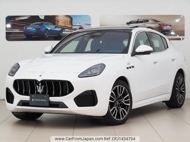 maserati maserati-others 2023 quick_quick_MGR20C_ZN6AW82J007422879 image 1