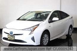 toyota prius 2017 -TOYOTA--Prius ZVW55--8048527---TOYOTA--Prius ZVW55--8048527-