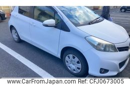 toyota vitz 2012 -TOYOTA--Vitz DBA-KSP130--KSP130-2047016---TOYOTA--Vitz DBA-KSP130--KSP130-2047016-