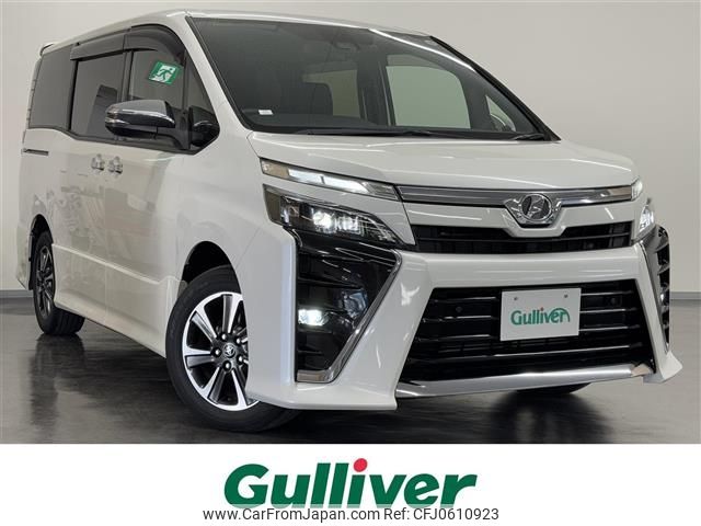 toyota voxy 2020 -TOYOTA--Voxy DBA-ZRR80W--ZRR80-0605748---TOYOTA--Voxy DBA-ZRR80W--ZRR80-0605748- image 1