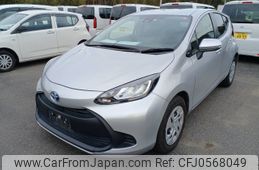 toyota aqua 2022 -TOYOTA--AQUA 6AA-MXPK11--MXPK11-2082516---TOYOTA--AQUA 6AA-MXPK11--MXPK11-2082516-