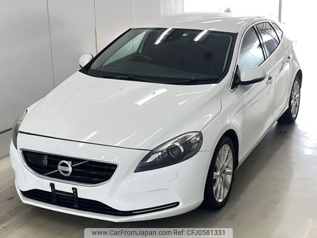 volvo v40 2013 -VOLVO--Volvo V40 MB4164T-E2094285---VOLVO--Volvo V40 MB4164T-E2094285- image 1