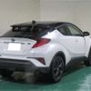 toyota c-hr 2022 -TOYOTA--C-HR 6AA-ZYX11--ZYX11-2056003---TOYOTA--C-HR 6AA-ZYX11--ZYX11-2056003- image 2