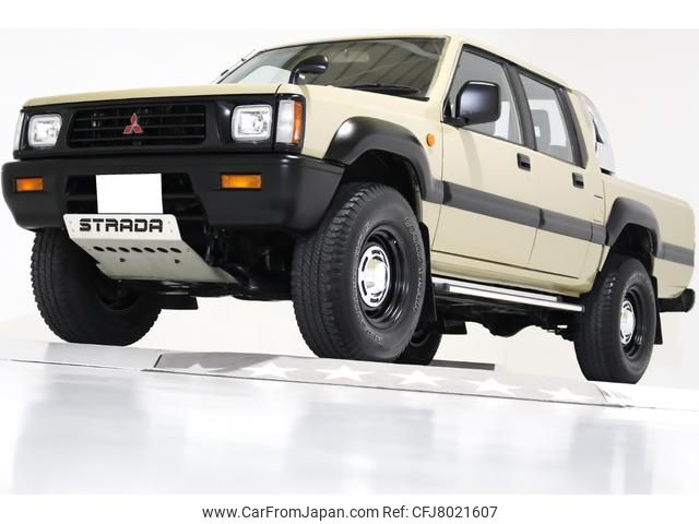 car_041304ea-75ee-47d1-8210- 