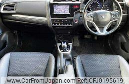 honda fit-hybrid 2013 504928-924000