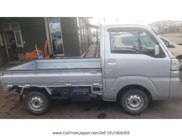 daihatsu hijet-truck 2017 CFJ1806505 image 1