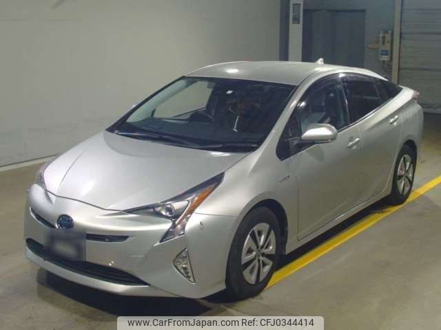 toyota prius 2016 -TOYOTA--Prius DAA-ZVW55--ZVW55-8009101---TOYOTA--Prius DAA-ZVW55--ZVW55-8009101- image 1