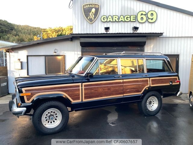 jeep grand-wagoneer 1996 -CHRYSLER--ｼﾞｰﾌﾟ ｸﾞﾗﾝﾄﾞﾜｺﾞﾆｱ *FUMEI--ｻｲ[44]611077ｻｲ---CHRYSLER--ｼﾞｰﾌﾟ ｸﾞﾗﾝﾄﾞﾜｺﾞﾆｱ *FUMEI--ｻｲ[44]611077ｻｲ- image 1