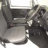 mitsubishi minicab-truck 2017 CFJ1835421 image 6