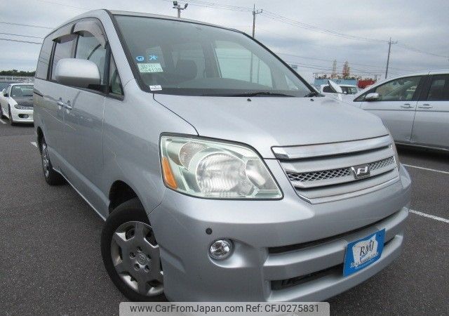 toyota noah 2005 REALMOTOR_Y2024100008A-12 image 2