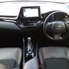 toyota c-hr 2017 quick_quick_DAA-ZYX10_ZYX10-2053244 image 8