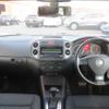 volkswagen tiguan 2010 504749-RAOID:12790 image 15