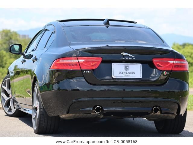 jaguar xe 2016 quick_quick_JA3VA_SAJAB4AV1HA950035 image 2