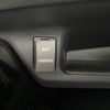 toyota c-hr 2018 quick_quick_DAA-ZYX10_ZYX10-2157228 image 17