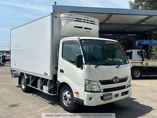 hino dutro 2018 GOO_NET_EXCHANGE_0541786A30240730W007 image 2