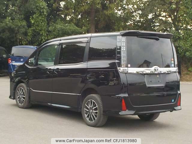 toyota voxy 2014 CFJ1813980 image 2