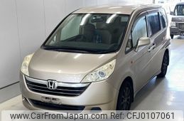 honda stepwagon 2005 -HONDA--Stepwgn RG1-1056180---HONDA--Stepwgn RG1-1056180-