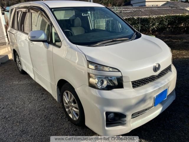 toyota voxy 2010 -TOYOTA--Voxy DBA-ZRR70W--ZRR70-0367831---TOYOTA--Voxy DBA-ZRR70W--ZRR70-0367831- image 1