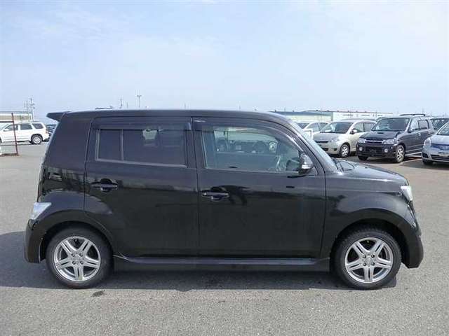 toyota bb 2009 956647-7542 image 2