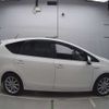 toyota prius-α 2011 -TOYOTA--Prius α ZVW41W-3055065---TOYOTA--Prius α ZVW41W-3055065- image 4