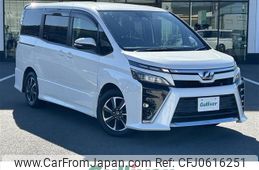 toyota voxy 2017 -TOYOTA--Voxy DBA-ZRR80W--ZRR80-0351500---TOYOTA--Voxy DBA-ZRR80W--ZRR80-0351500-