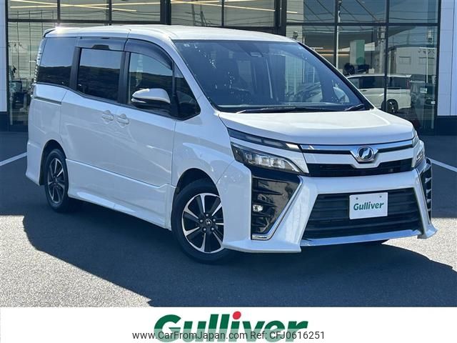 toyota voxy 2017 -TOYOTA--Voxy DBA-ZRR80W--ZRR80-0351500---TOYOTA--Voxy DBA-ZRR80W--ZRR80-0351500- image 1