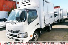 hino dutro 2018 GOO_NET_EXCHANGE_0702161A30240824W002