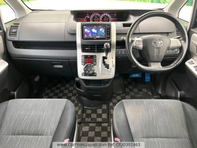 toyota voxy 2011 -TOYOTA--Voxy DBA-ZRR70W--ZRR70-0445561---TOYOTA--Voxy DBA-ZRR70W--ZRR70-0445561- image 2