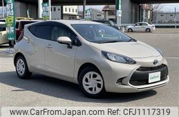 toyota aqua 2022 -TOYOTA--AQUA 6AA-MXPK11--MXPK11-2089502---TOYOTA--AQUA 6AA-MXPK11--MXPK11-2089502-