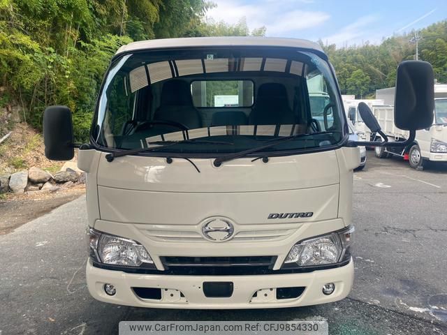 hino dutro 2017 GOO_NET_EXCHANGE_0706816A30240603W001 image 2