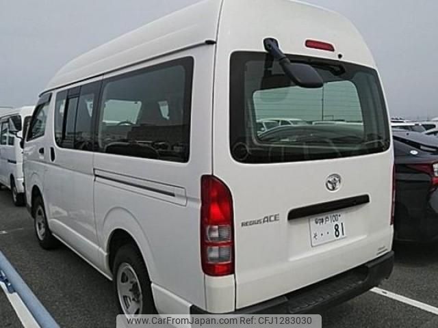 toyota regiusace-van 2011 quick_quick_CBF-TRH200K_TRH200-0138558 image 2